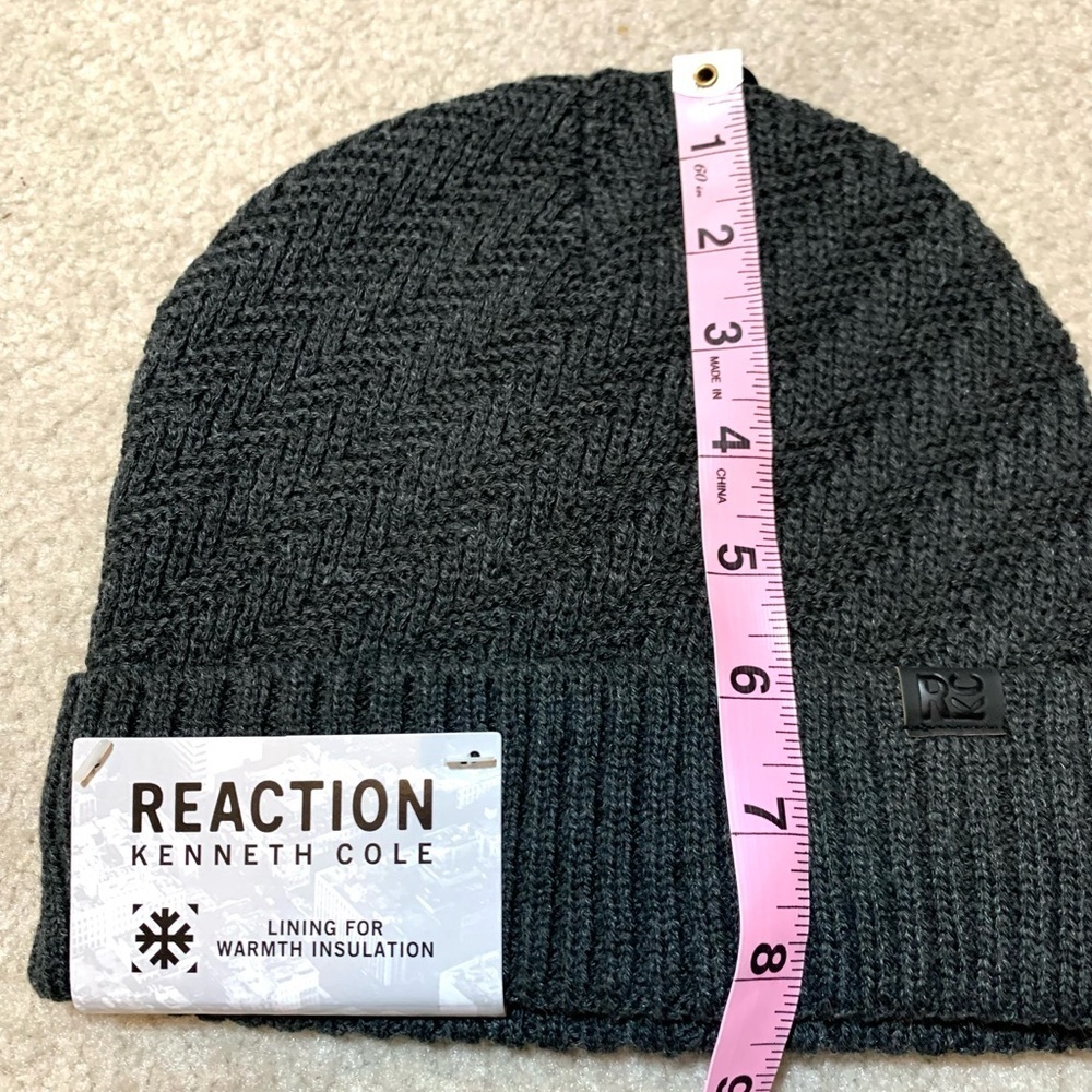 NWT Kenneth Cole Reaction Charcoal Lined Herringbone Knit Beanie Unisex - Picture 3 of 6